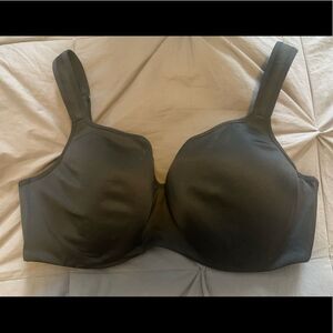 Black cacique bra 40DD. Excellent condition.